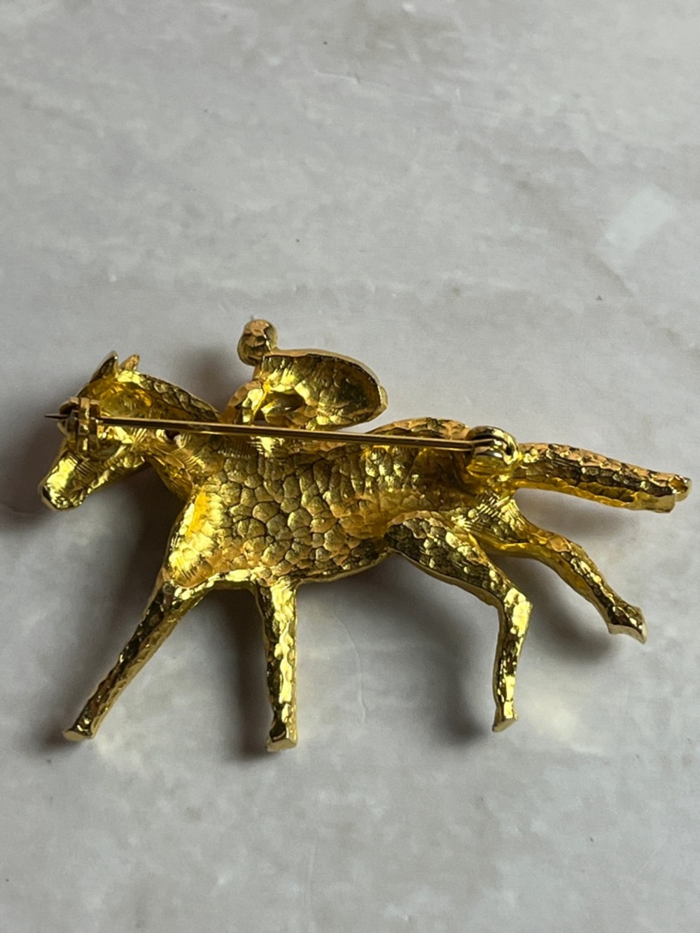 Gold-tone Horse & Jockey with Red Crystals & Rhinestones Brooch - Picture 13 of 13